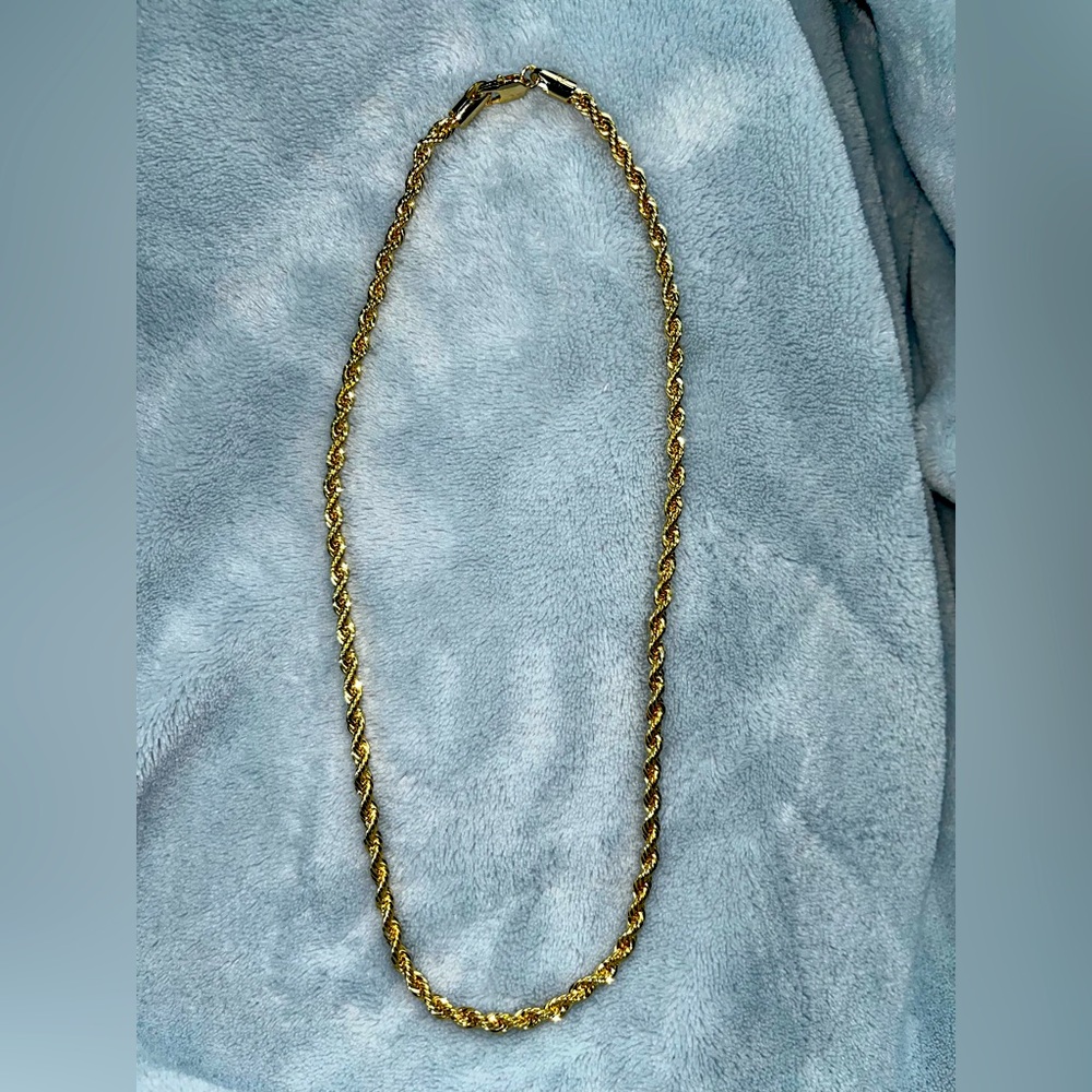 Elegant Gold Rope Chain Necklace